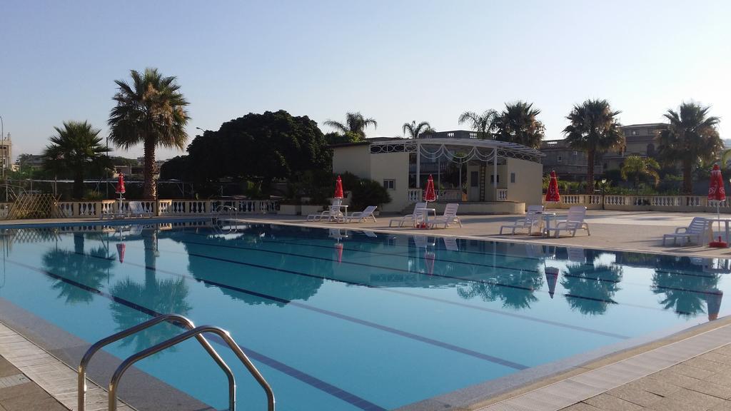 B&B Baia Dello Stretto Gallico Marina Exterior photo