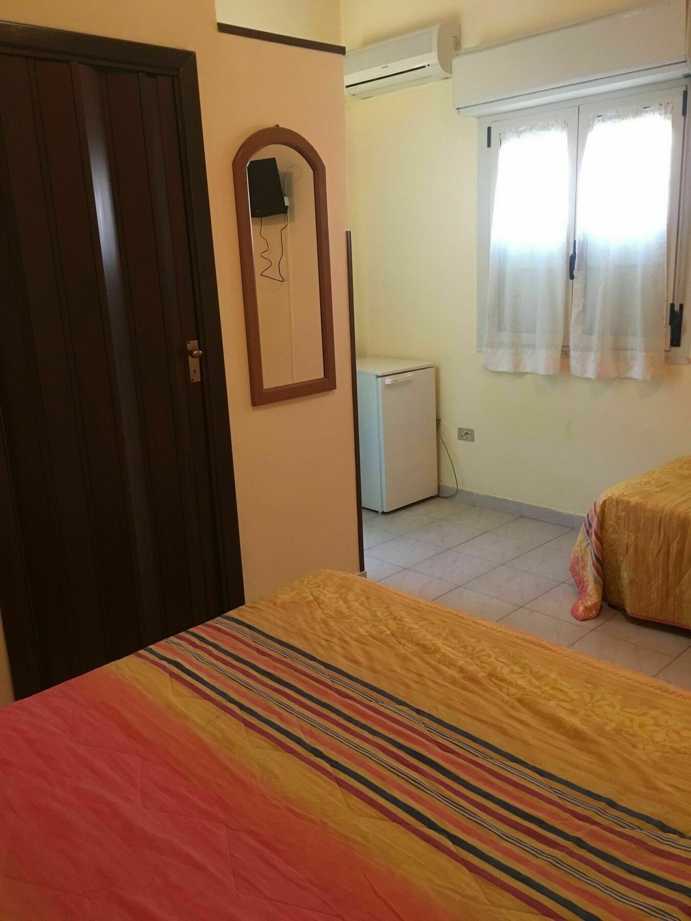 B&B Baia Dello Stretto Gallico Marina Exterior photo
